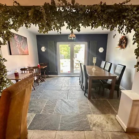 Wellington Sleeps 2 Pets Ok Free Parking * Northallerton